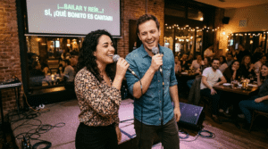 Sistema de karaoke con dos micrófonos para duetos.